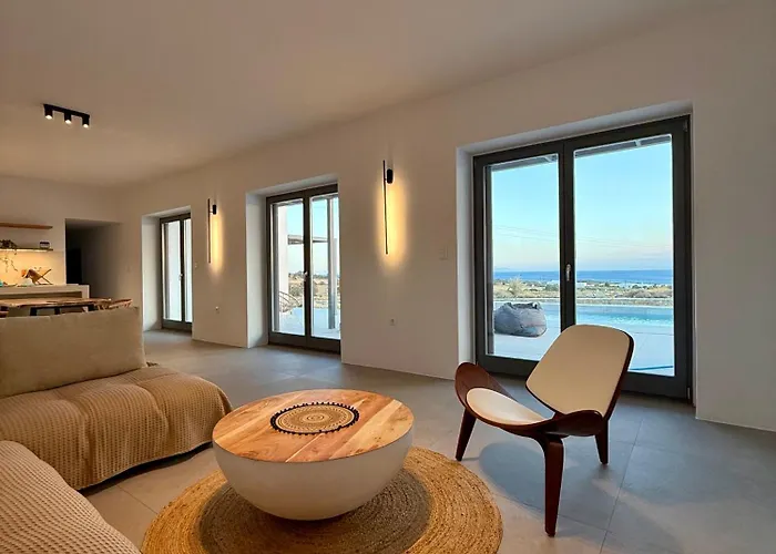 Faragas Hill Harmony Villa