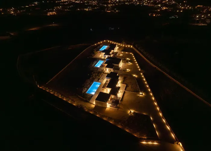 Faragas Hill Harmony Villa