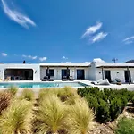 Faragas Hill Harmony Villa *